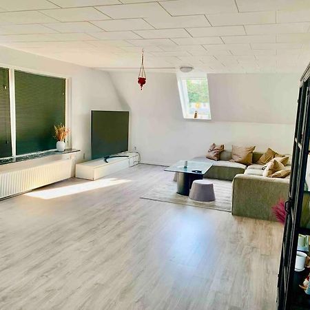Big Villa In Stege Near Mons Klint With Trampolin Екстериор снимка